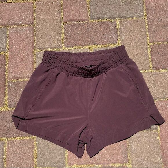 Zella Pants - Z By Zella Take A Hike Trail Shorts in Rose